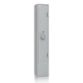 szafa-na-bron-siegen-s1-imp-500092.01-zamknieta-jasnoszara-na-klucz.webp