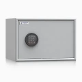 sejf-meblowy-adorf-331002.02-zamkniety-jasnoszary-na-kod.webp